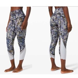 Lululemon Wunder Under Crop High-Rise Roll Down Scallop 23" Floral Metropolis